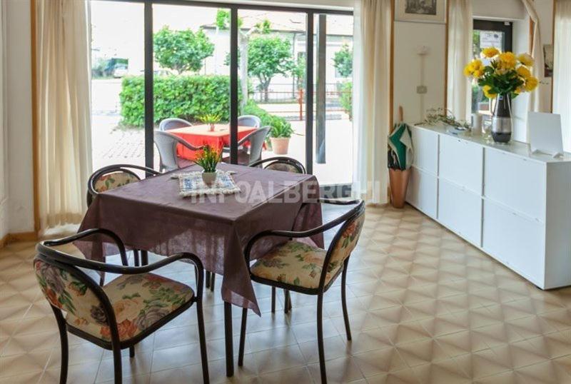 Hotel Paradiso リミニ エクステリア 写真