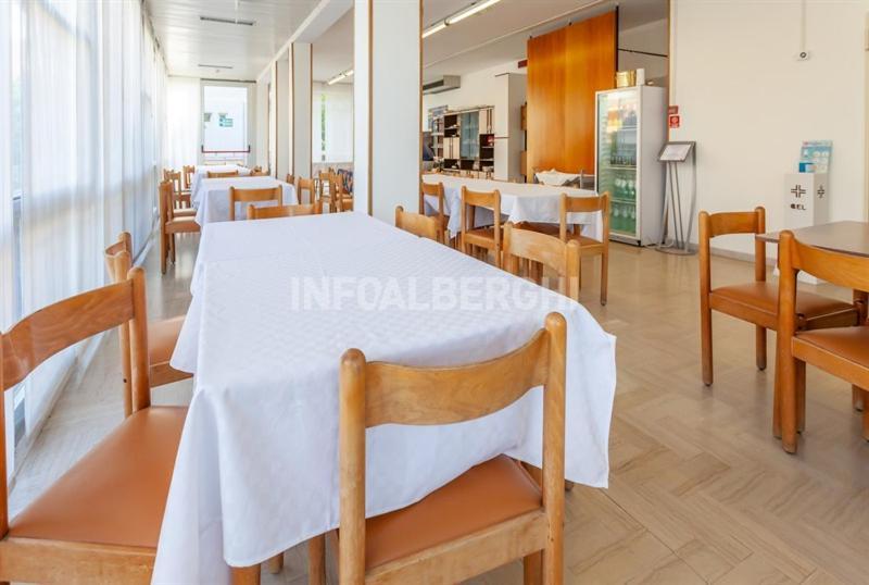 Hotel Paradiso リミニ エクステリア 写真