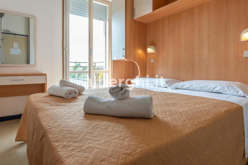 Hotel Paradiso リミニ エクステリア 写真